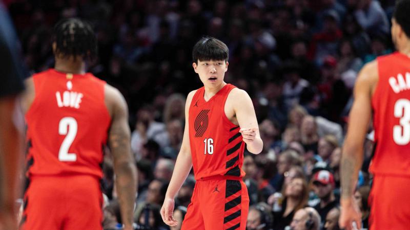 极致弯刀！孙兴慜完美任意球攻入国家队生涯第54球（神级弧线！孙兴慜任意球破门斩获国家队第54球）