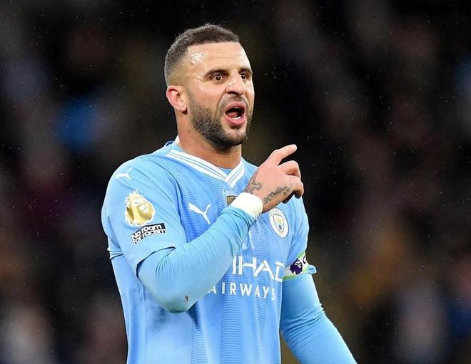 火爆，辽超总决赛大连队vs本溪队共有55678名观众观战（辽超总决赛热度爆表：大连战本溪，55678名球迷到场见证）