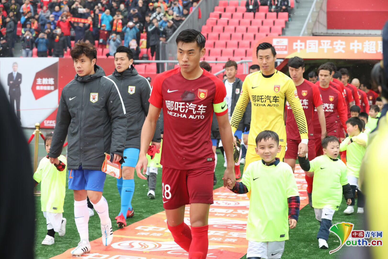 混团世界杯：国乒狂轰8-0胜韩国！双王、栋曼立功，孙颖莎休战（混团世界杯：国乒8-0横扫韩国，双王与栋曼建功，孙颖莎轮休）