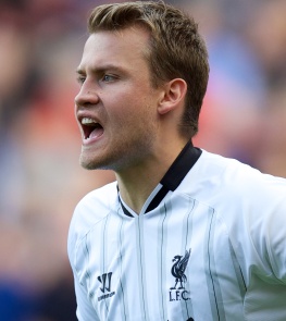 为何贝西洛维奇突然下课？媒曝已对球队失控，疑似遭球员逼宫（贝西洛维奇突遭下课：媒体称其难控球队，疑被球员逼宫）