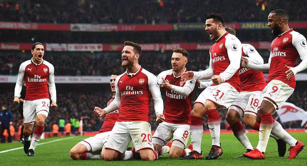 TA：巴萨上下都对梅西夜访诺坎普感到意外，他们无人参与此事（TA：梅西深夜现身诺坎普，巴萨上下皆感意外，内部无人参与）