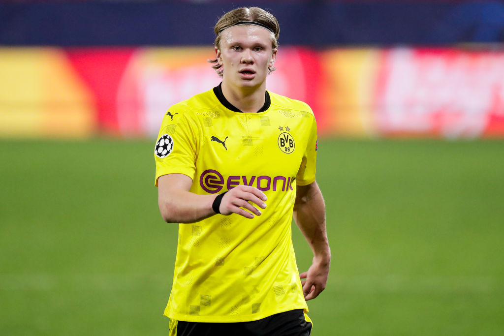 葡体中场西蒙斯：拜仁是支非常强大的球队，我们可以昂首离开（葡萄牙体育中场西蒙斯：拜仁实力强劲，我们可昂首离场）