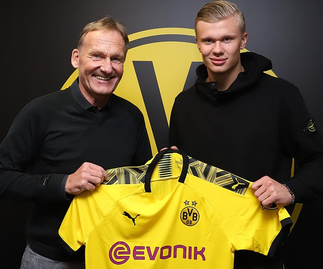 英超-切尔西1-3利兹联两场不胜，托辛失误送礼，帕尔默复出（英超：切尔西1-3不敌利兹联遭两轮不胜，托辛失误送礼，帕尔默复出）