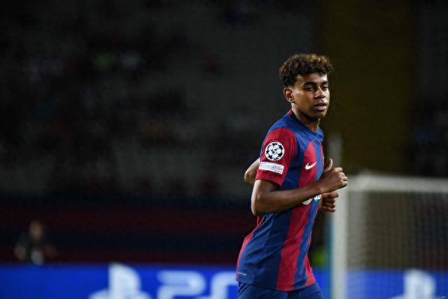 拉门斯：B费在我来曼联前就向我前队友打听我，说他会照顾我（拉门斯：加盟曼联前，B费已从我旧队友处打听情况并承诺会照顾我）