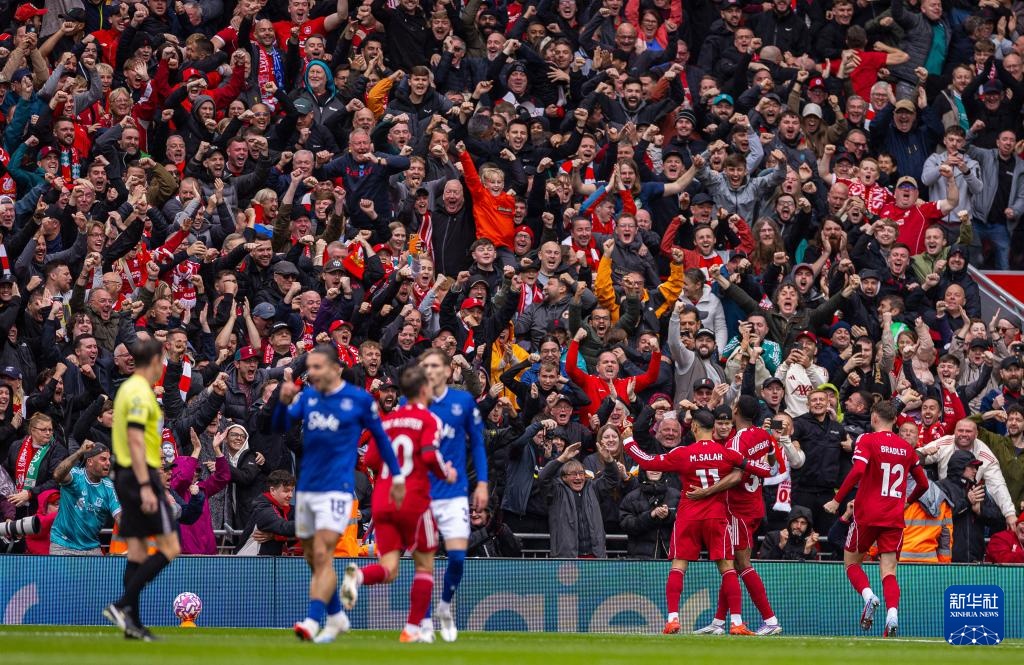 还得看圆神😱安东尼连场建功助球队欧联杯获胜，本赛季已8球4助（圆神发威！安东尼连场破门助球队欧联告捷，本季已8球4助）