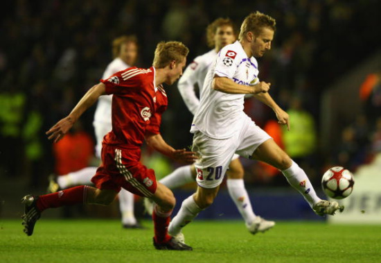 21世纪五大联赛外场球员出场时间榜：C罗、拉莫斯、梅西前3（本世纪五大联赛外场球员出场时间排行榜：C罗、拉莫斯、梅西位列前三）