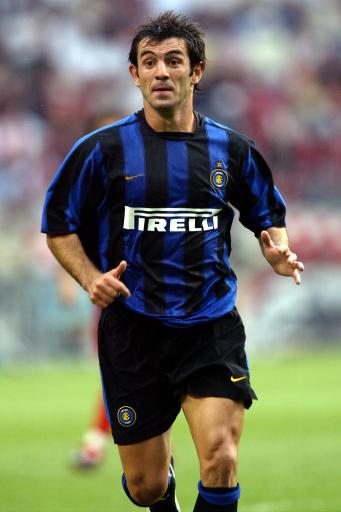 NBA焦点战：篮网客场逆转雄鹿,（NBA重头戏：篮网客场翻盘雄鹿）